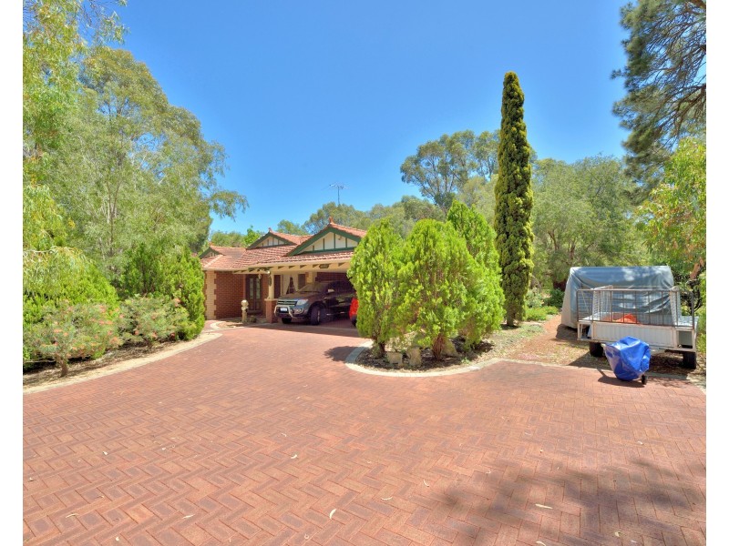 2 Redhill Place, Greenfields WA 6210