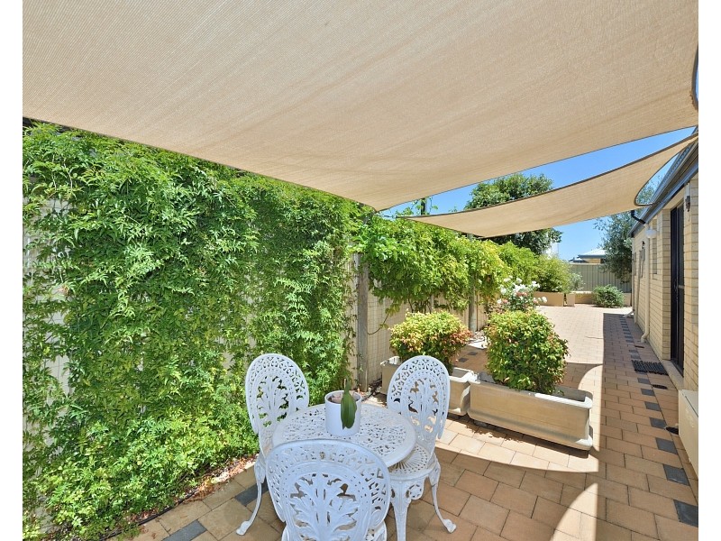 14 Black Swan View, Dudley Park WA 6210