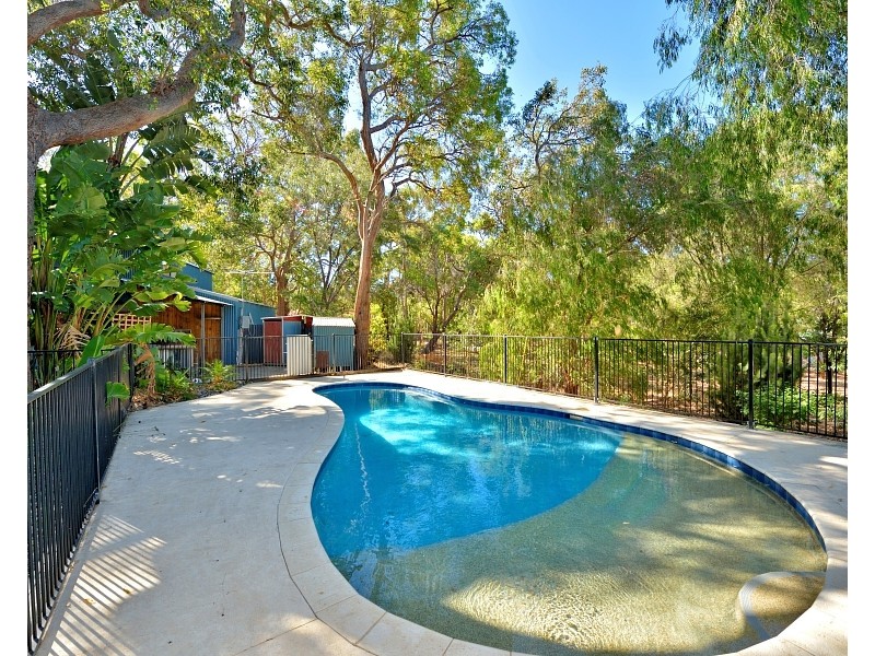 2 Crescent Drive, Bouvard WA 6211