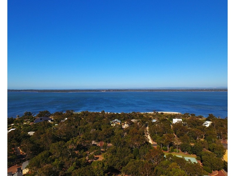 2 Crescent Drive, Bouvard WA 6211