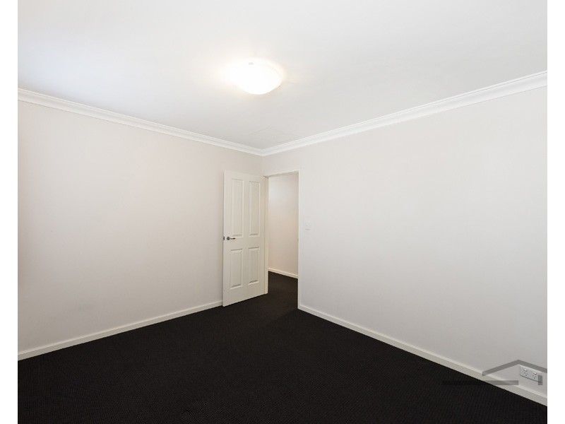 52 Erins Isle, Dudley Park WA 6210