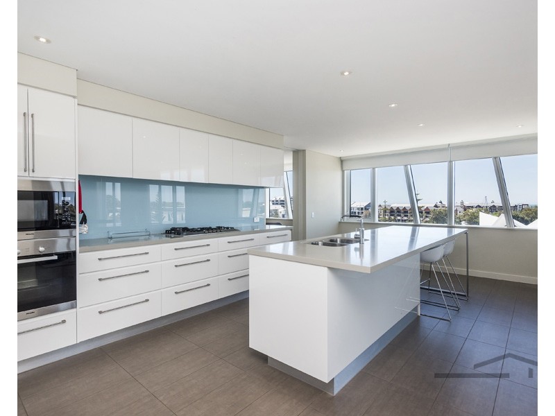 504/1 Marco Polo Drive, Mandurah WA 6210