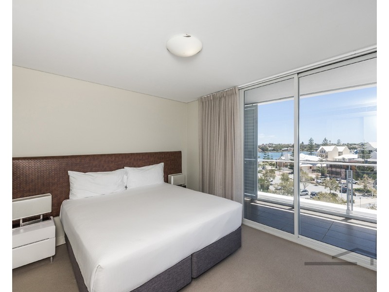 504/1 Marco Polo Drive, Mandurah WA 6210