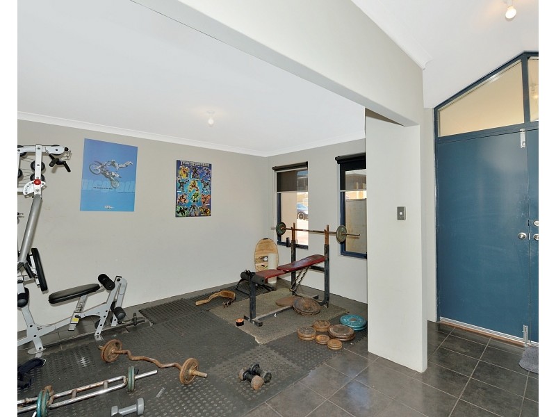 6 Peppertree Close, Wannanup WA 6210