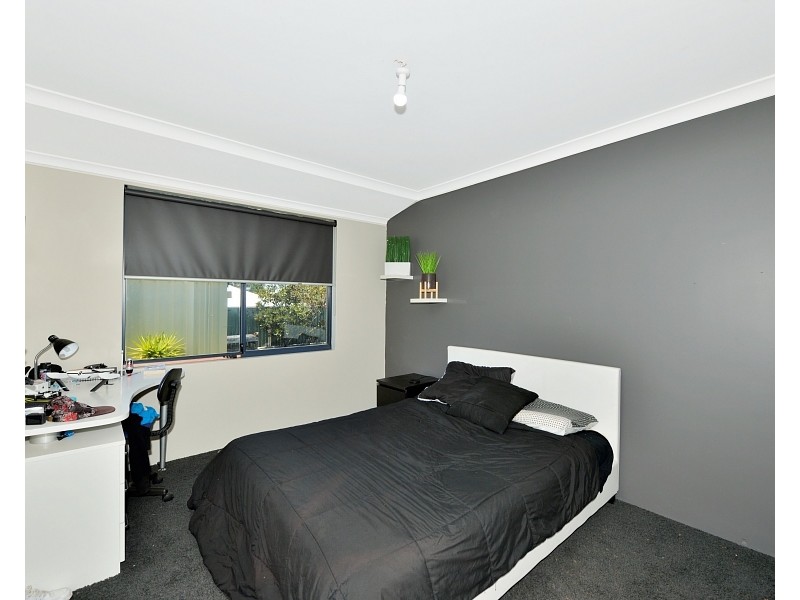 6 Peppertree Close, Wannanup WA 6210