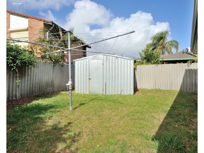 6 Blythwood Street, Dudley Park WA 6210