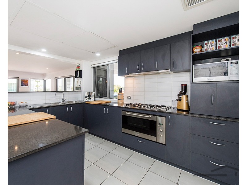 9/1 Breakwater Parade, Mandurah WA 6210