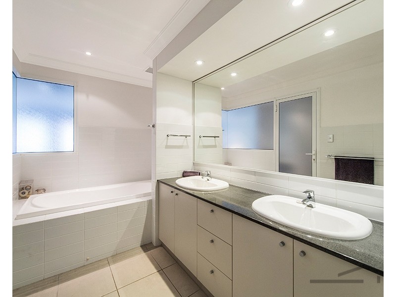 9/1 Breakwater Parade, Mandurah WA 6210