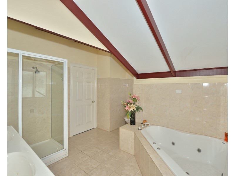 4 Leveque Loop, San Remo WA 6210