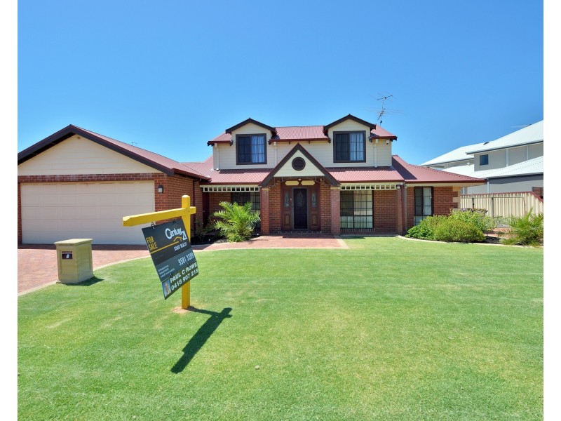 4 Leveque Loop, San Remo WA 6210