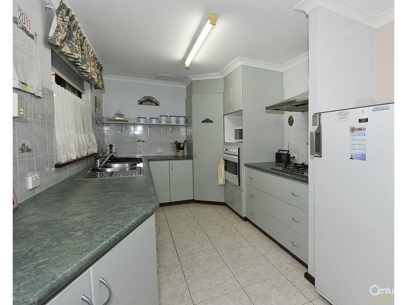 11 Denham Street, Dudley Park WA 6210