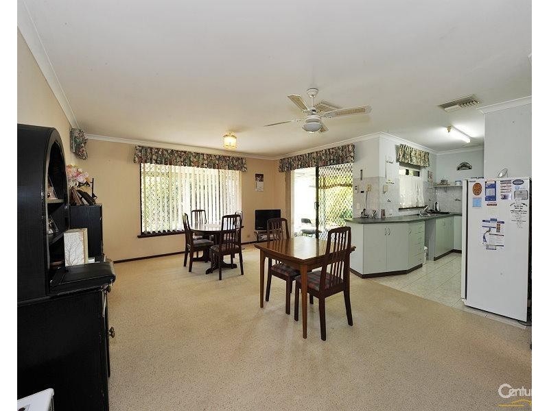 11 Denham Street, Dudley Park WA 6210