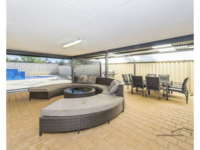 3 Noosa Drive, Secret Harbour WA 6173