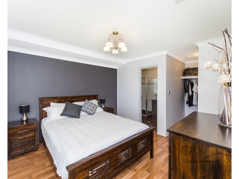 3 Noosa Drive, Secret Harbour WA 6173