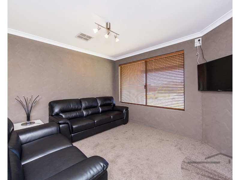 3 Noosa Drive, Secret Harbour WA 6173