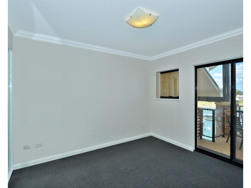 57/37 Dolphin Drive, Mandurah WA 6210