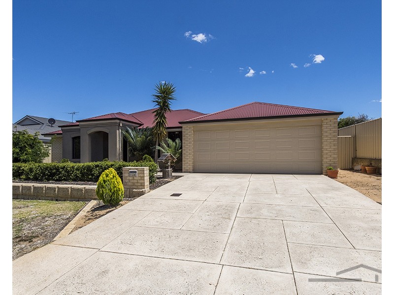 13 Malata Ridge, Lakelands WA 6180