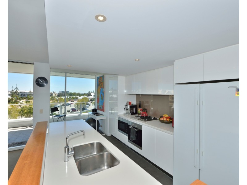 405/5 Marco Polo Drive, Mandurah WA 6210