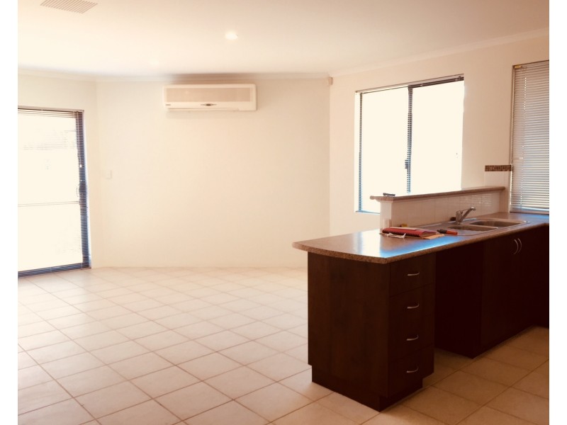 9-4 Lefroy Street, Mandurah WA 6210