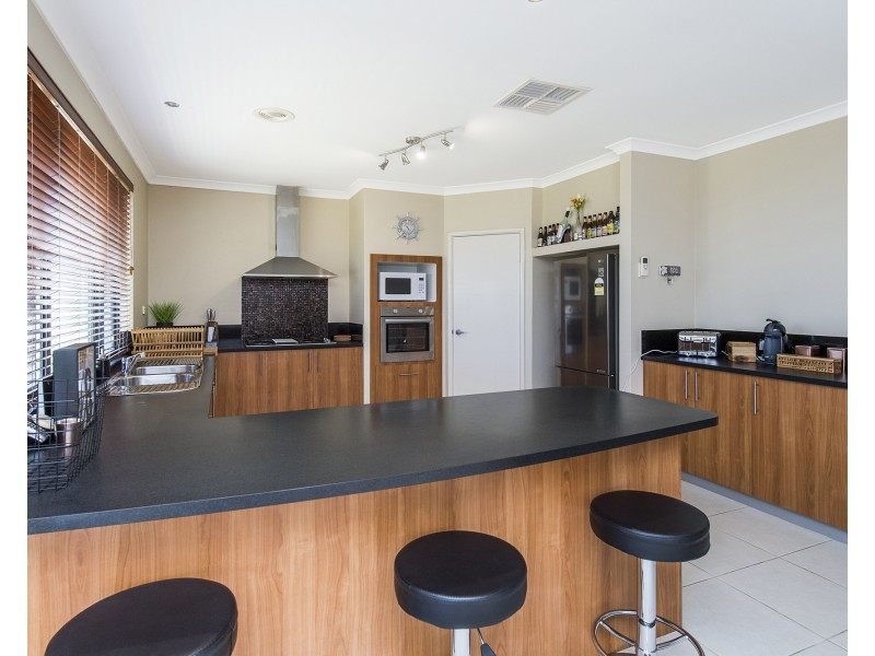 146 Yindana Boulevard, Lakelands WA 6180