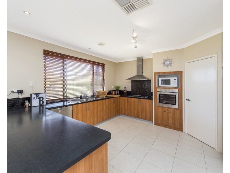 146 Yindana Boulevard, Lakelands WA 6180