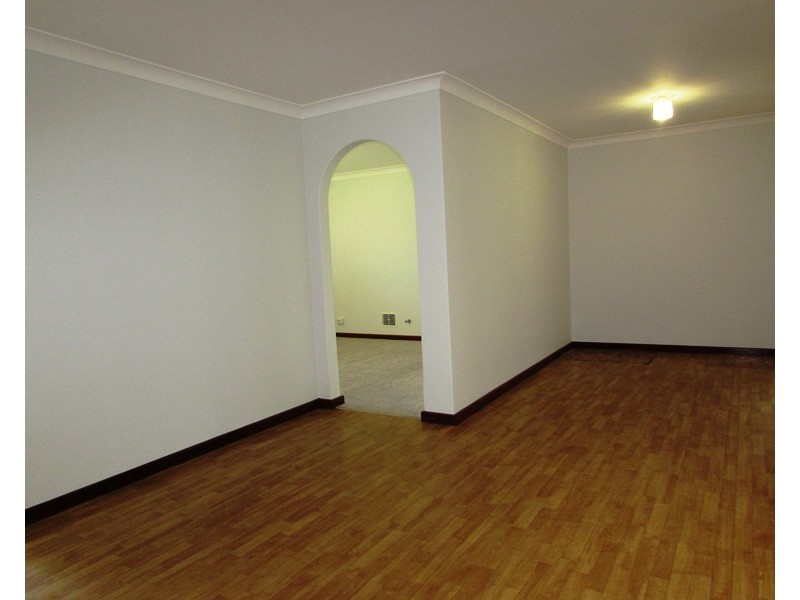 4 Maria Place, Dudley Park WA 6210