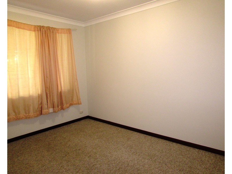 4 Maria Place, Dudley Park WA 6210