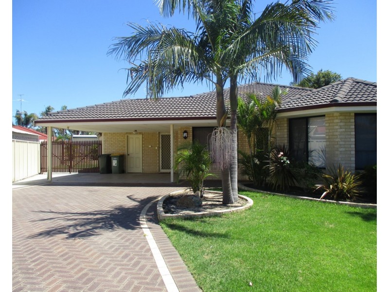 6 Pyrford Ramble, Erskine WA 6210