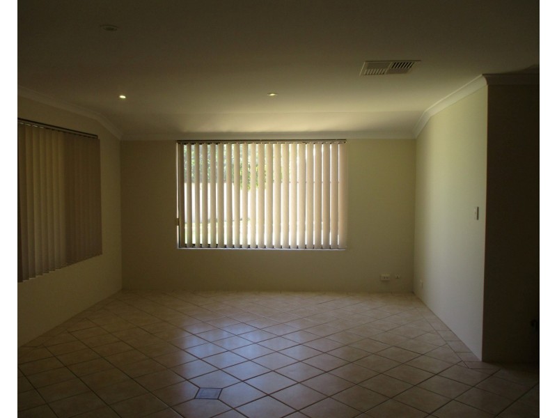 6 Pyrford Ramble, Erskine WA 6210