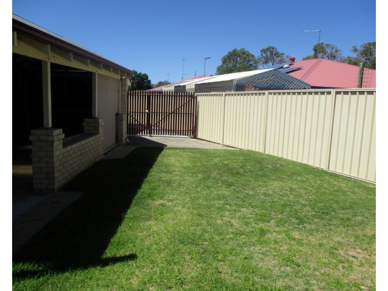6 Pyrford Ramble, Erskine WA 6210