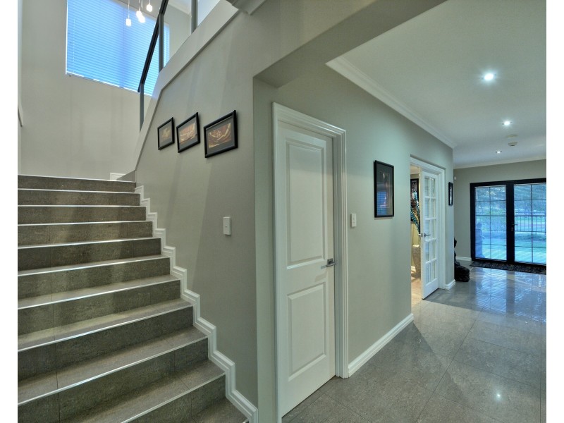 15 Frederick Way, Wannanup WA 6210