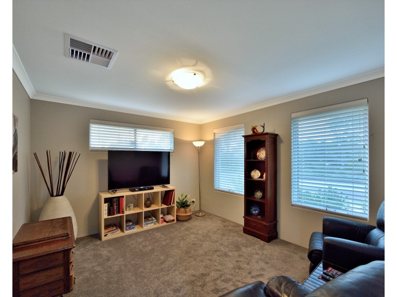 28 Bridgewater Boulevard, Erskine WA 6210