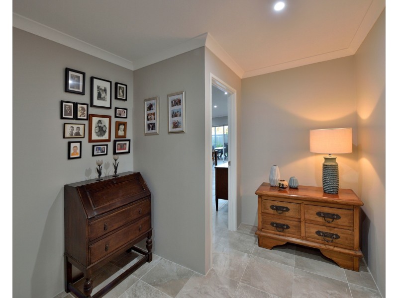 28 Bridgewater Boulevard, Erskine WA 6210