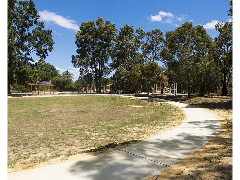 9 Adare Place, Coodanup WA 6210