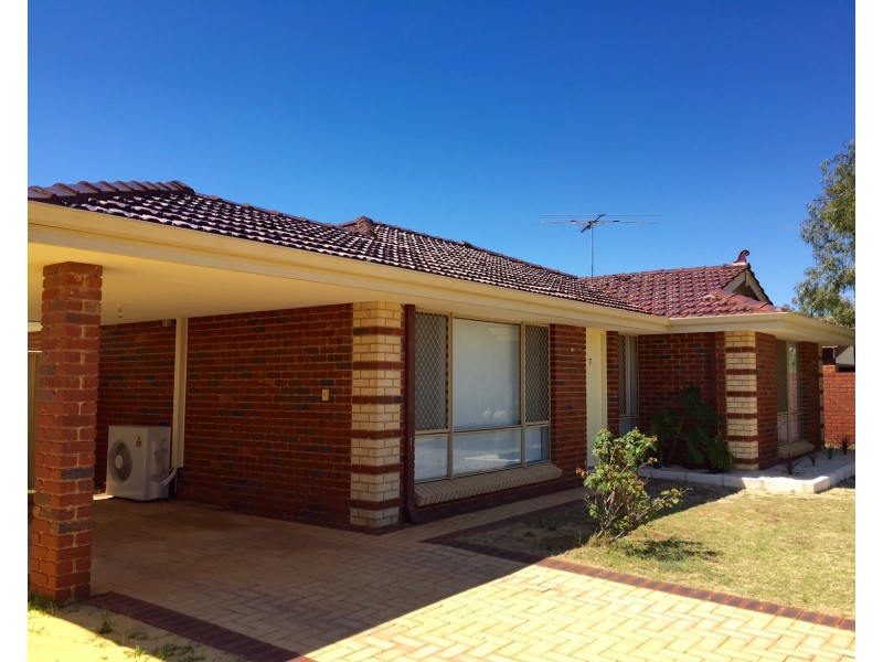 7 Lydia Place, Greenfields WA 6210