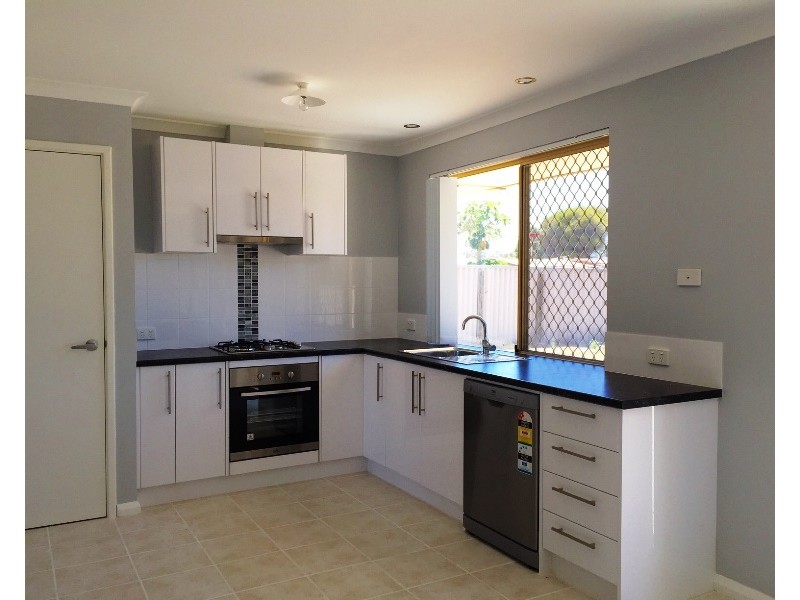 7 Lydia Place, Greenfields WA 6210