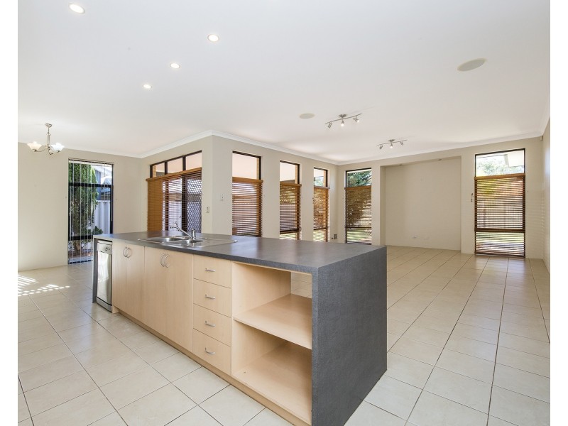 71 Nottely Crescent, Secret Harbour WA 6173