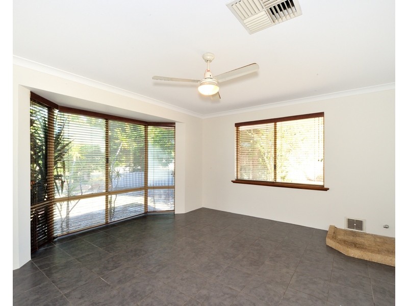 3 Feluga Court, Greenfields WA 6210