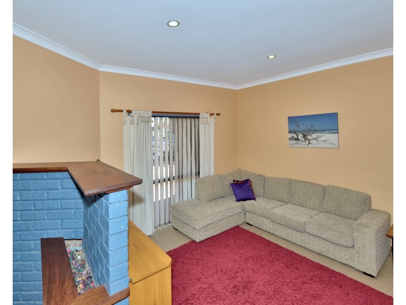 13 Rocklea Place, Silver Sands WA 6210