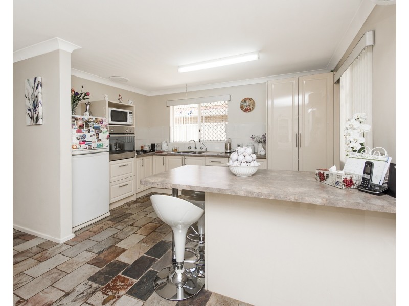 25 Sievewright Street, Silver Sands WA 6210