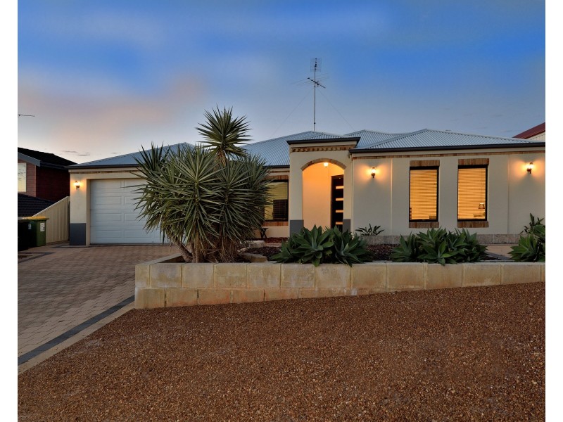 10  Cunderdin Loop, Dawesville WA 6211