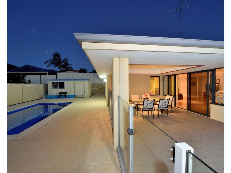 10  Cunderdin Loop, Dawesville WA 6211
