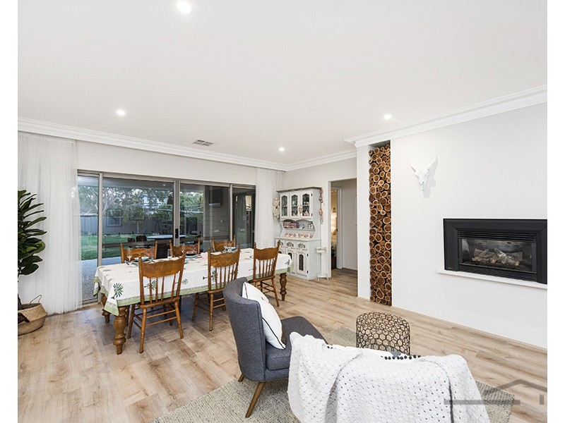 15 Watson Avenue, Coodanup WA 6210