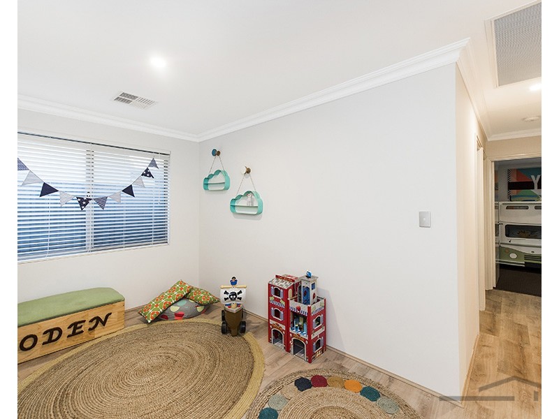 15 Watson Avenue, Coodanup WA 6210