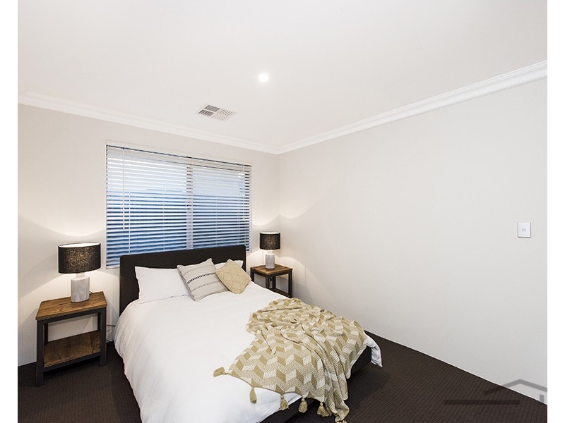 15 Watson Avenue, Coodanup WA 6210