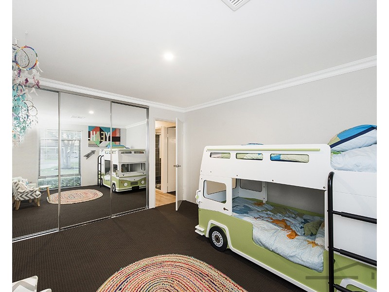 15 Watson Avenue, Coodanup WA 6210
