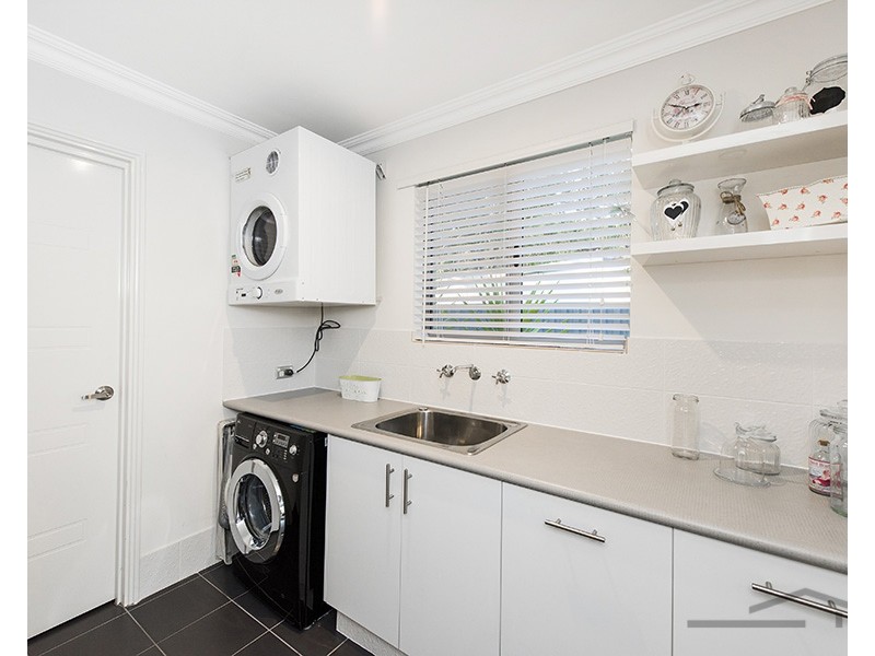 15 Watson Avenue, Coodanup WA 6210