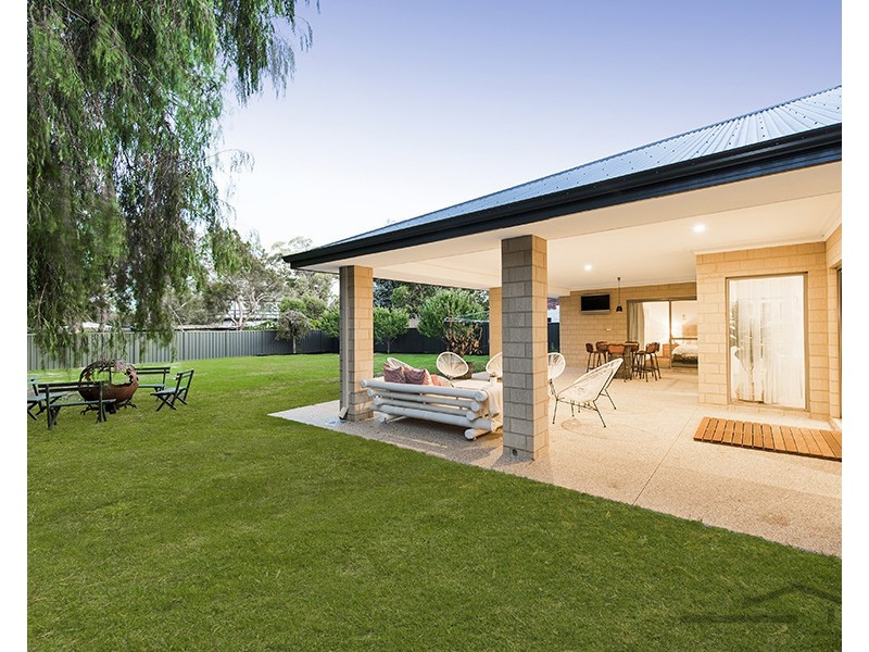 15 Watson Avenue, Coodanup WA 6210