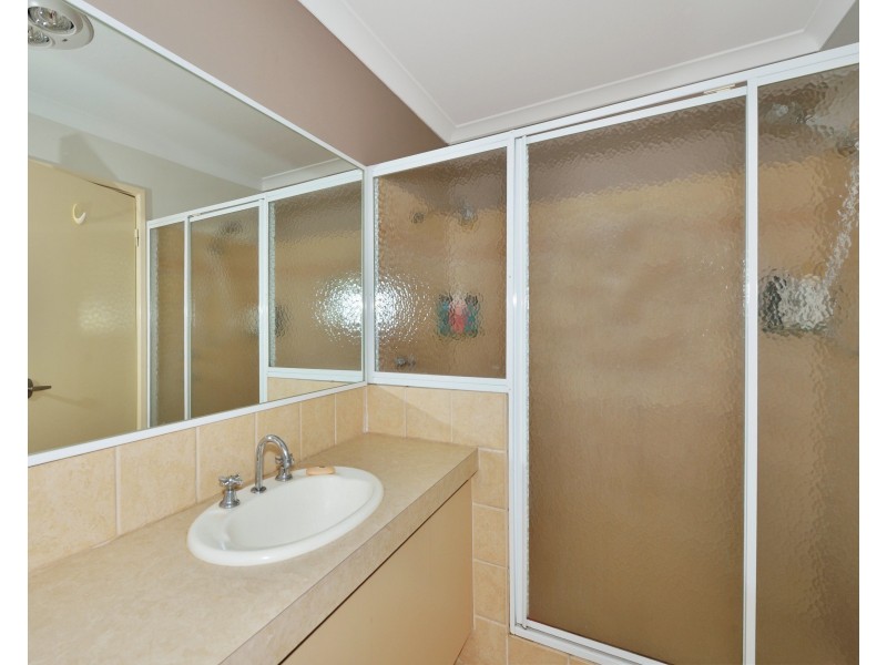 16 Peppertree Close, Wannanup WA 6210