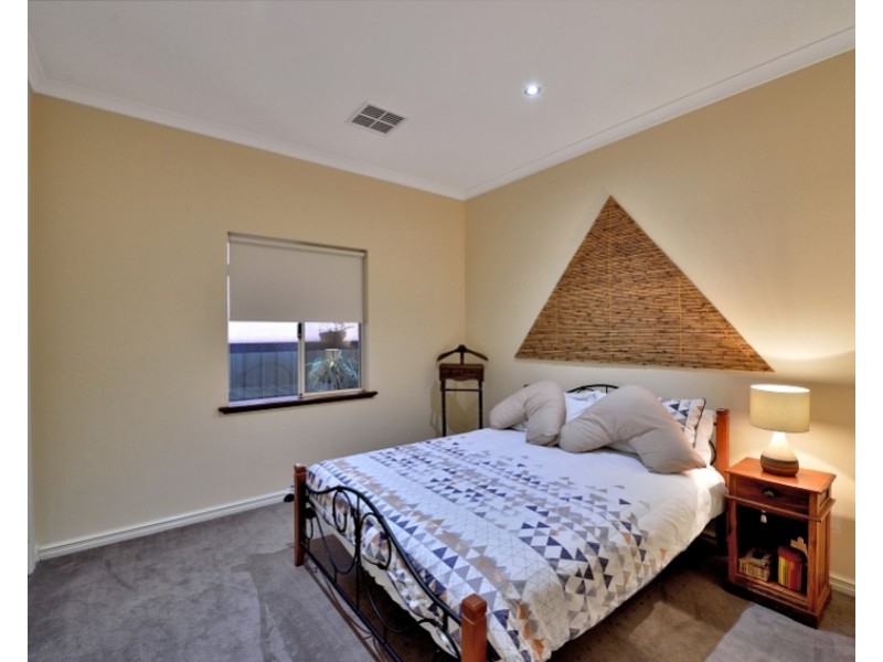 6 Ravenswood Road, Ravenswood WA 6208